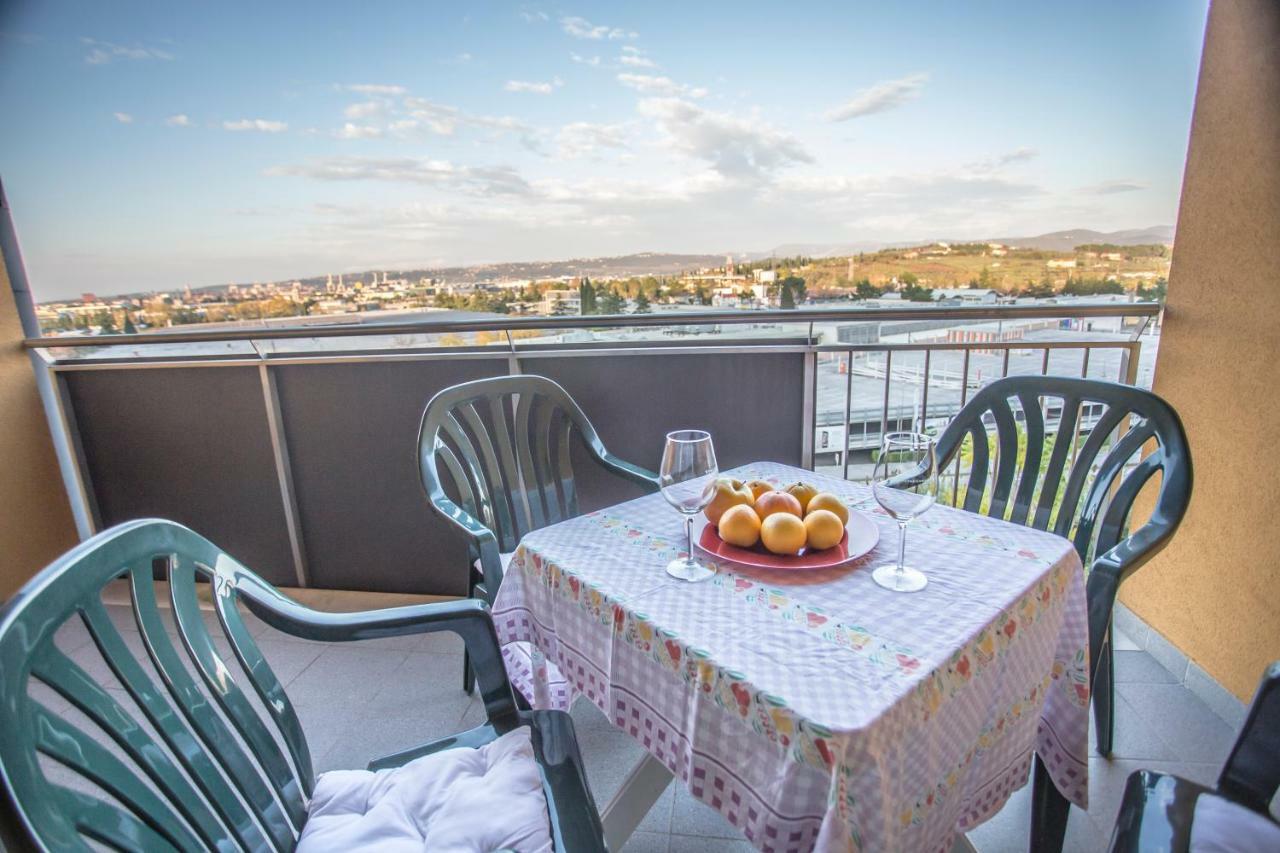 Apartment Mountain And Sea View コペル エクステリア 写真